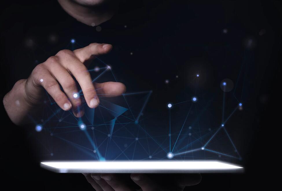 爸爸当着妈妈的面跟我偷偷亲密,怎么办 当着爸爸妈妈的面做